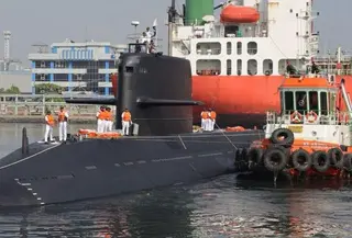 Ketiganya terdiri dari Pakistan Navy Ship (PNS) Taimur, kapal selam Hangor, dan PNS Aslat. (Foto: Antara)