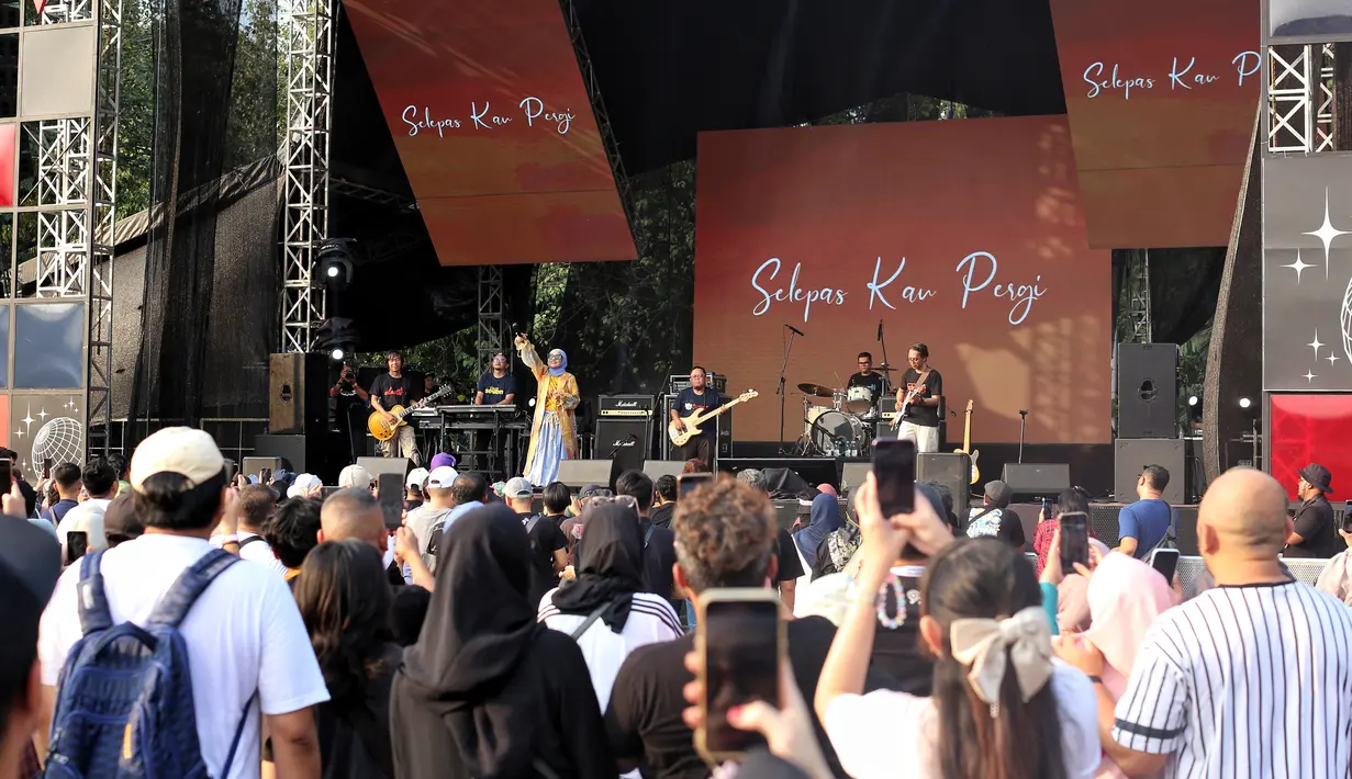 La Luna di panggung The 90's Festival, Sabtu (11/8/2024). [Foto: Adrian Putra/Fimela]