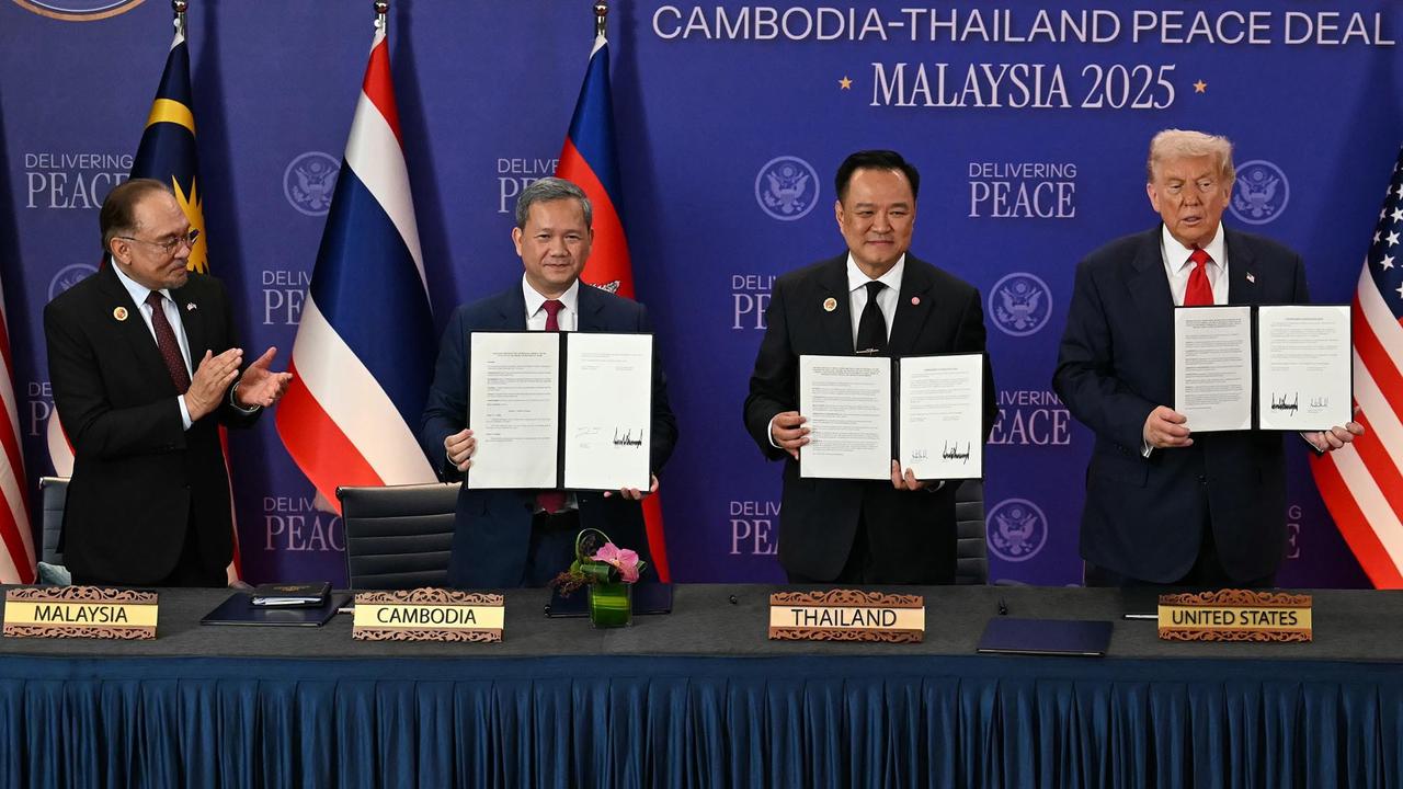 FOTO: Gencatan Senjata Thailand–Kamboja Disepakati di KTT ASEAN, Anwar dan Trump Jadi Mediator