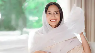 Makin Menawan, Ini Potret Pevita Pearce Pakai Kerudung yang Tuai Perhatian