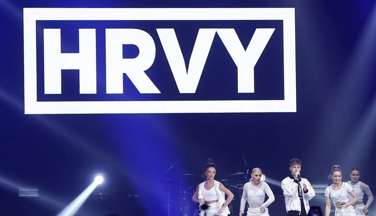 HRVY acara Youtube Fanfest 2019. (Bambang E Ros/Fimela.com)