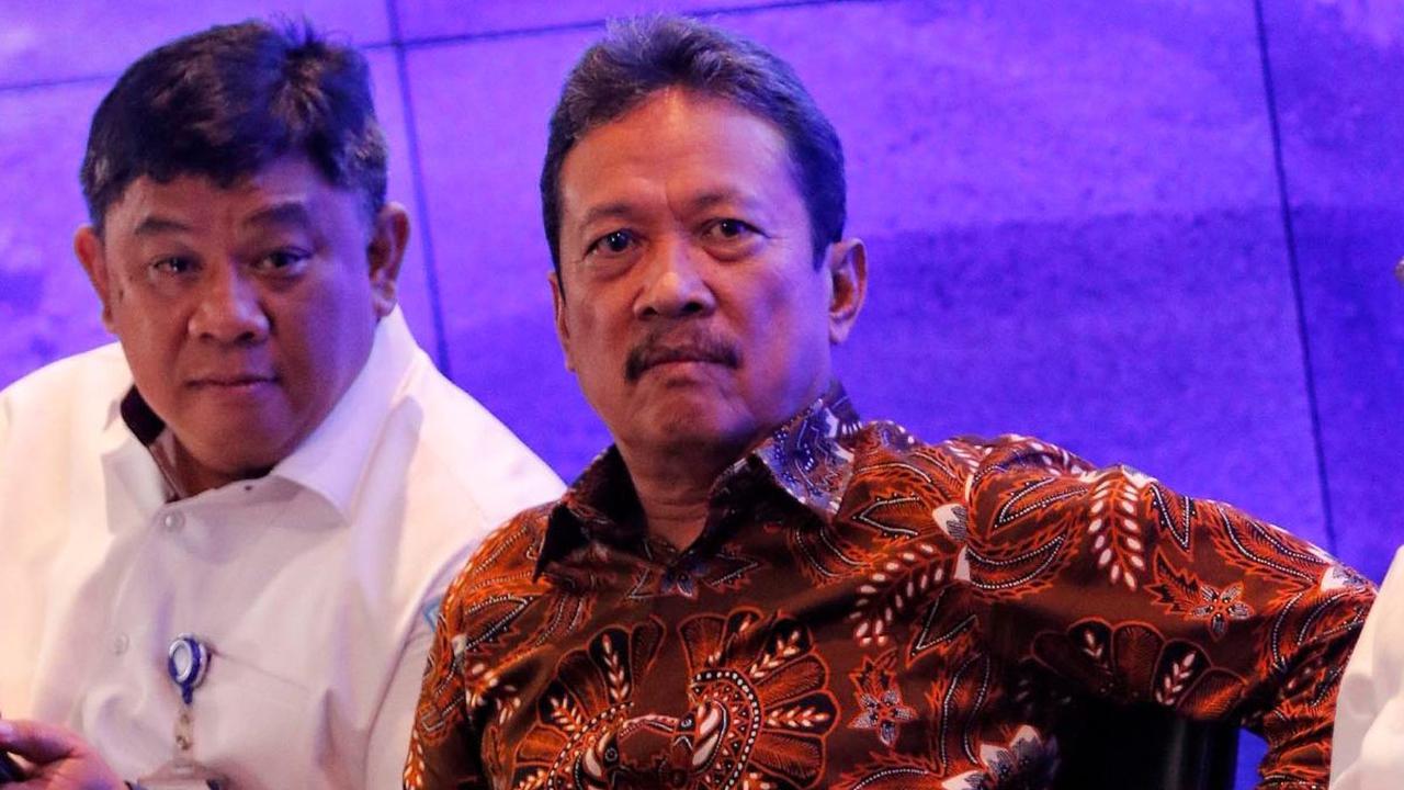 "PP nya itu kan ekspor (pasir laut) apabila kebutuhan dalam negeri sudah dipenuhin. Ya kan?," terangnya.