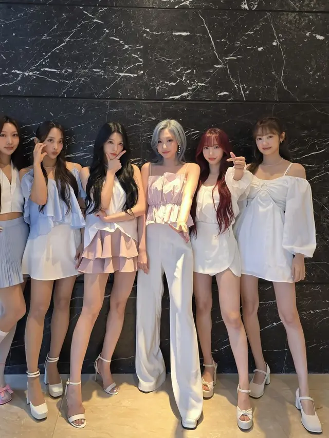 6 Gaya Tiara Andini bak Eonnie Korea saat Pose Bareng Secret Number, Visualnya Tak Kebanting