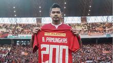Bambang Pamungkas mengaku bahagia bisa mencetak gol ke-200 untuk Persija Jakarta dalam laga leg pertama semifinal Piala Indonesia 2018 melawan Borneo FC. (dok. Persija Jakarta)