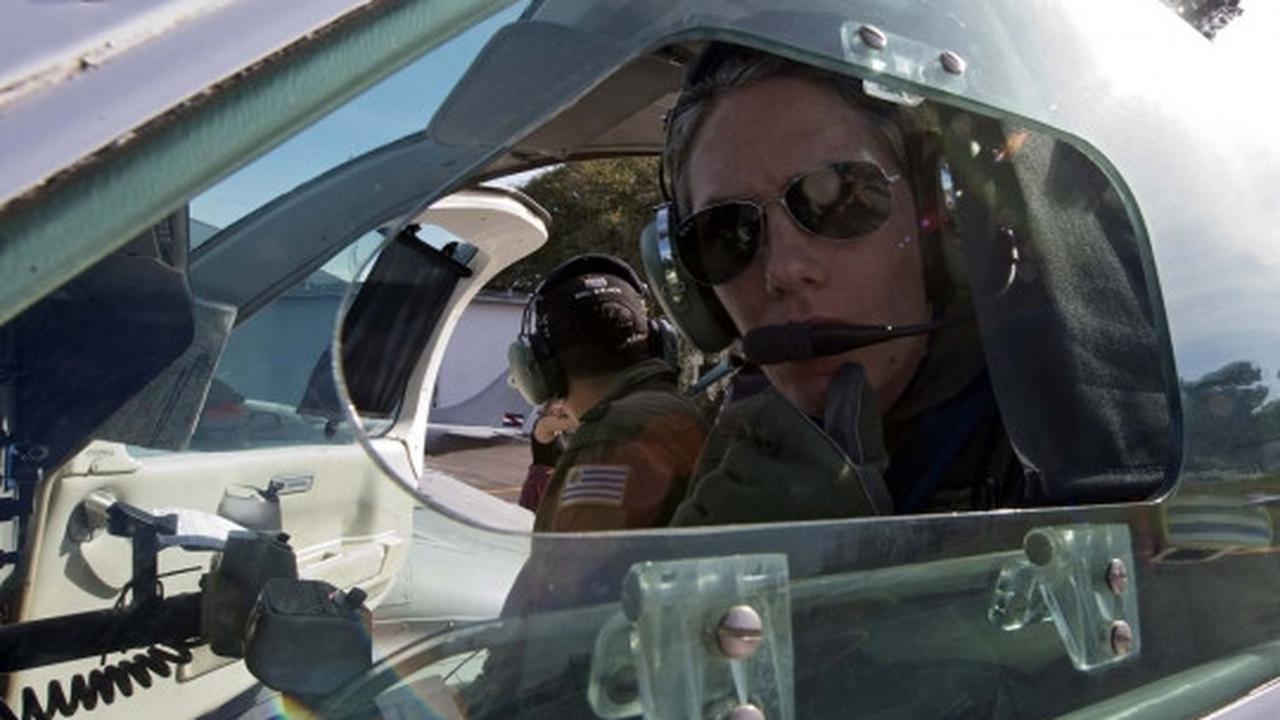 Cantiknya Maria Eugenia, pilot wanita pertama militer Uruguay