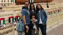 Sama dengan selebriti lainnya, Ersa pun juga berlibur bersama suami dan anak-anaknya. Dubai menajadi Negara yang dipilihnya untuk liburan kali ini. (Instagram/ersamayori)