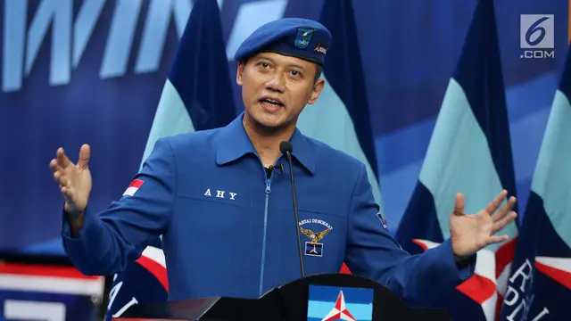 Pake Seragam Demokrat, SBY Kukuhkan Agus Yudhoyono sebegai Kogasma