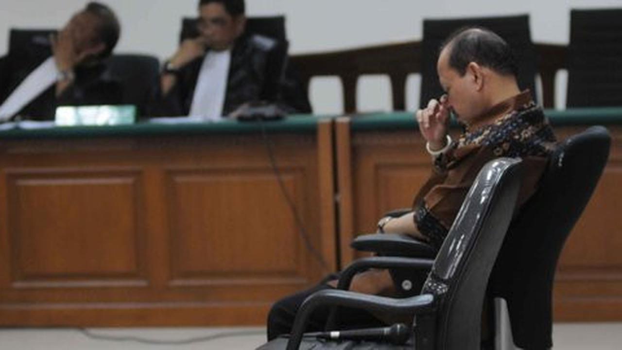 Sumpah serapah Sutan Bhatoegana divonis 10 tahun penjara