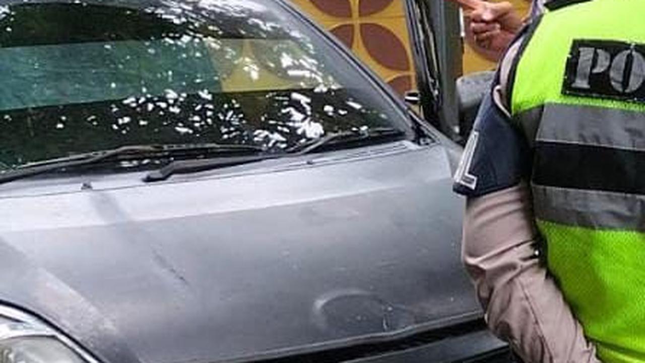 Cerita Sebenarnya di Balik Video Mobil Bawa 2 Bayi di Bagasi Tak Ditutup, Berujung Sopir Diamankan Polisi
