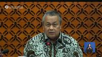 Gubernur Bank Indonesia Perry Warjiyo dalam konferensi pers RDG Oktober 2024, di Gedung BI, Jakarta, Rabu (16/10/2024). (Foto: Liputan6.com/Tira Santia)