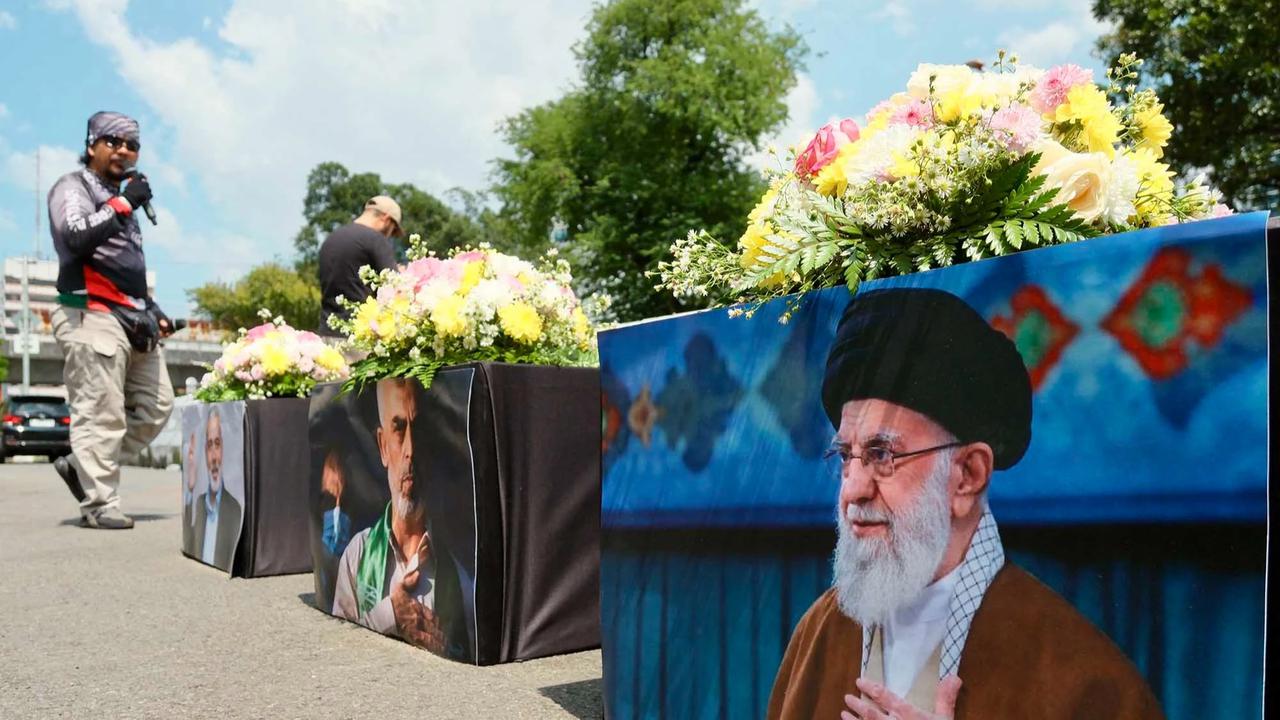 FOTO: Aksi Hari Quds di Jakarta Kecam Serangan Militer AS dan Israel ke Iran