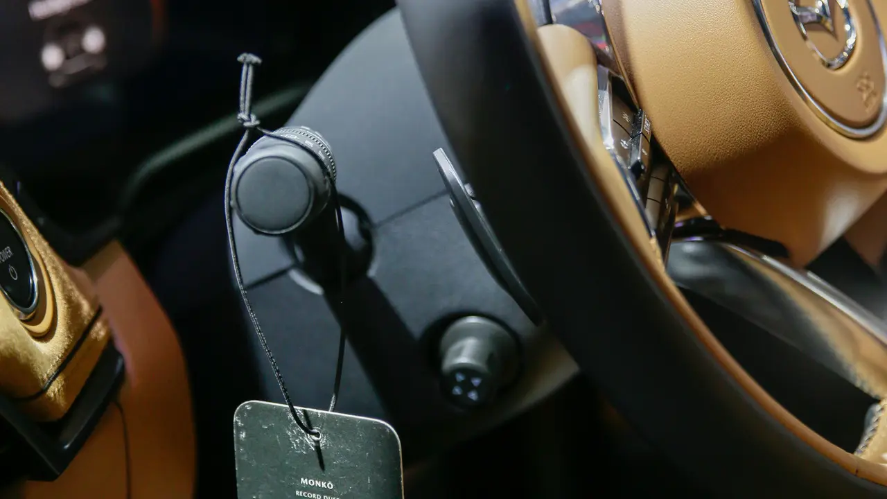 Bukan Aroma Jeruk, Ini Aroma Mewah dari Parfum Mobil yang Berikan Sensasi Berkendara di Luxury Car