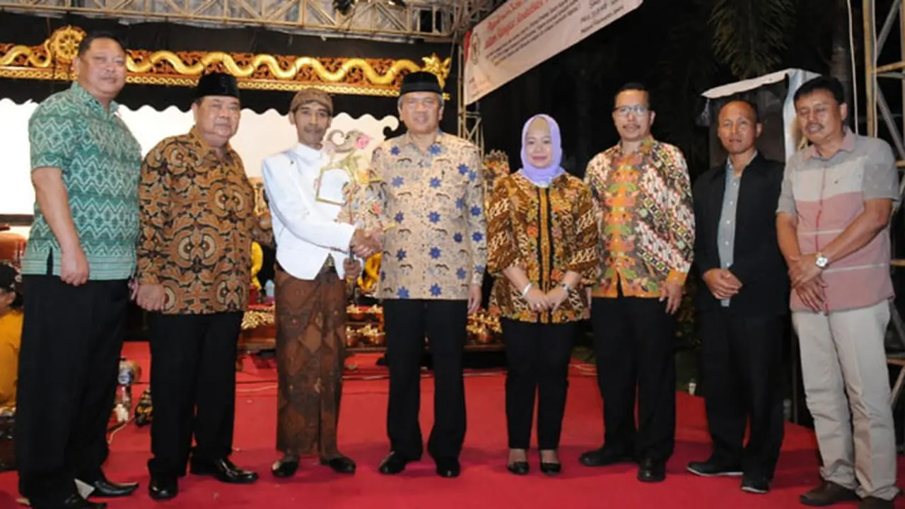 Sosialisasi Empat Pilar Lewat Kolaborasi Wayang Kulit dan Wayang Orang