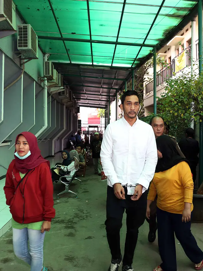 [Bintang] Sidang Restu Sinaga