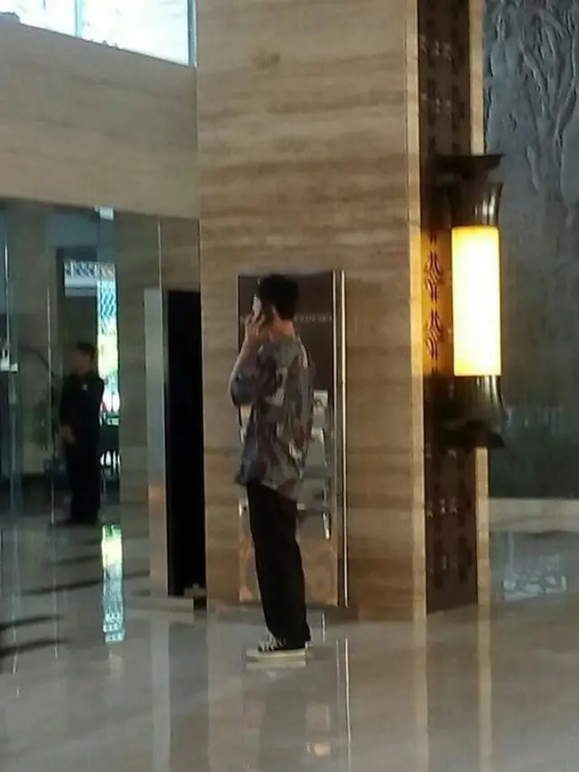 momen saat B.A.P tiba di Jogja (Hak Cipta: © Instagram.com/funtastic_baby/dh_jung_bap//jje)