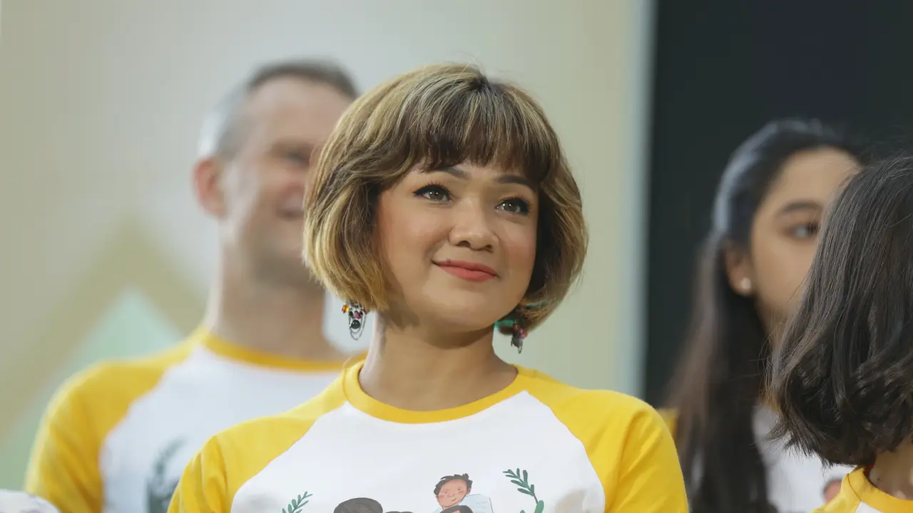 [Fimela] Nirina Zubir