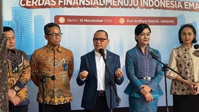 Peluncuran Buku Saku Literasi Keuangan PMI dan Keluarga